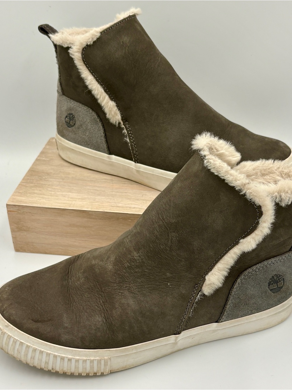 Timberland Women's Gray Two Toned Shearling-Lined Slip-On Boot Sneaker
